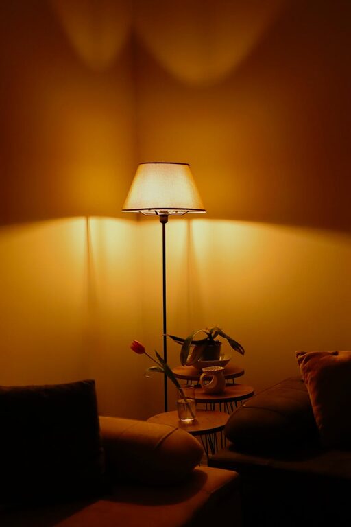 Simple Tips for Creating a Cozy and Inviting Home Atmosphere